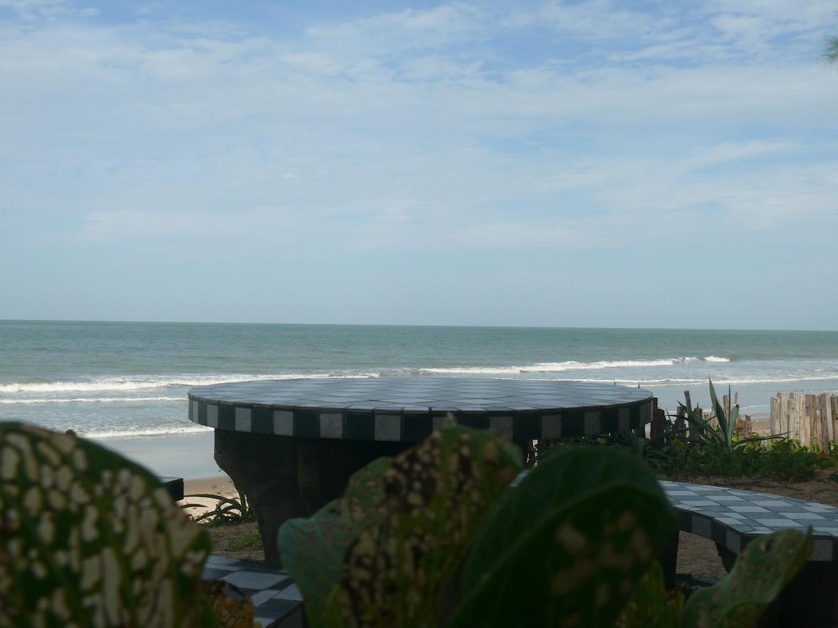 Hôtel Atlantic Abéné à Abémé Extérieur photo